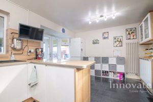 Photo 16- click for photo gallery